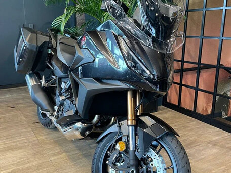 2025 Honda NT1100, серый, 2390000 рублей, вид 3
