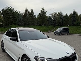 2021 BMW 5 серии 530i VII (G30/G31/G38) Рестайлинг, белый, 4629000 рублей, вид 1