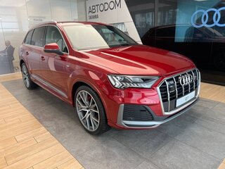 2022 Audi Q7 45 TDI II (4M) Рестайлинг, красный, 9000000 рублей, вид 3