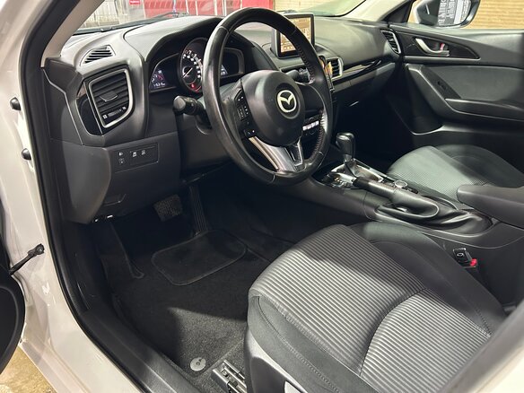 2014 Mazda 3 III (BM), белый, 1650000 рублей - вид 7