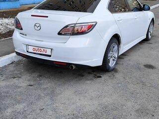 2010 Mazda 6 II (GH) Рестайлинг, белый, 1200000 рублей, вид 4