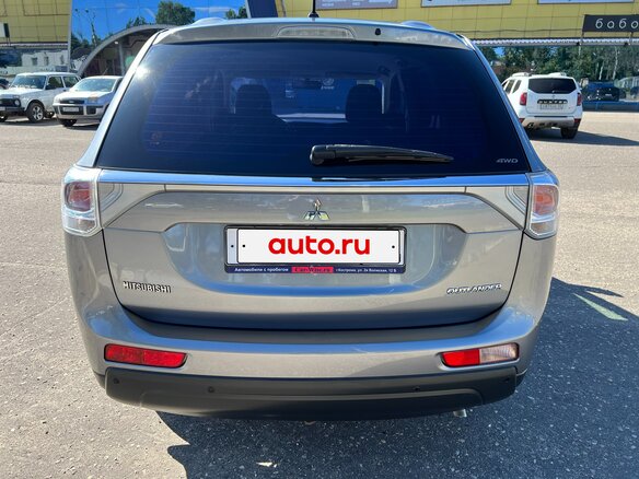 2013 Mitsubishi Outlander III, серый, 1700000 рублей - вид 5