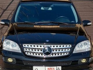 2007 Mercedes-Benz M-Класс 420 II (W164), чёрный, 2050000 рублей, вид 1