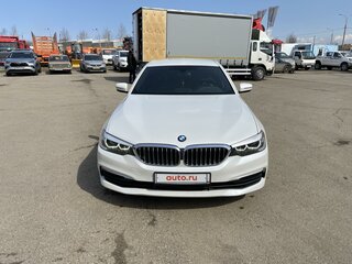 2018 BMW 5 серии 520i VII (G30/G31/G38), белый, 3000000 рублей, вид 3