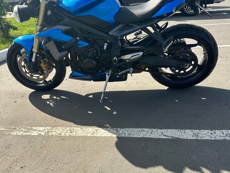 2013 Triumph Street Triple, синий, 600000 рублей, вид 2