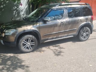 2010 Skoda Yeti I, коричневый, 670000 рублей, вид 3