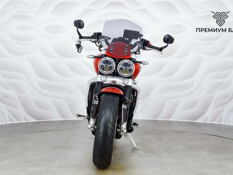 2021 Triumph Rocket III, красный, 1949000 рублей, вид 4