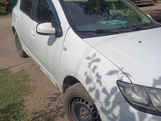 2016 Renault Sandero II, белый, 350000 рублей, вид 2