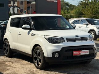 2018 Kia Soul II Рестайлинг, белый, 1350000 рублей, вид 4