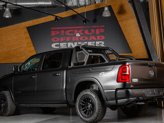 2025 Ram 1500 Crew Cab V Рестайлинг, чёрный, 11998000 рублей, вид 5