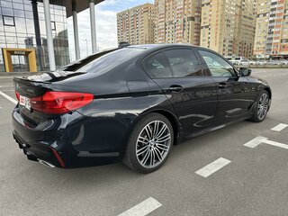 2020 BMW 5 серии 530i xDrive VII (G30/G31/G38), синий, 4700000 рублей, вид 4
