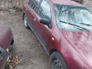 1998 Nissan Almera I (N15), пурпурный, 170000 рублей, вид 3