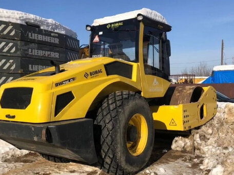 2021 Bomag BW 216 D-5, золотистый, 11500000 рублей, вид 1