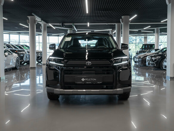 2026 Toyota RAV4 VI (XA60), чёрный - вид 2