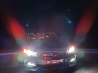2017 Honda Accord IX Рестайлинг, серебристый, 1850000 рублей, вид 5