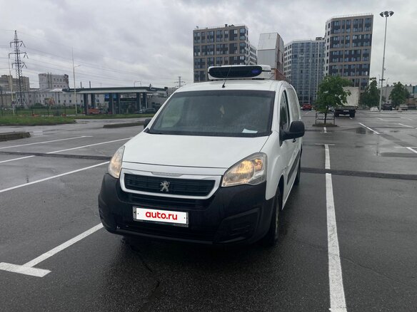 2017 Peugeot Partner, белый, 850000 рублей - вид 5