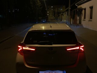 2017 Toyota Auris II Рестайлинг, белый, 1850000 рублей, вид 4