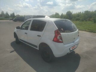 2013 Renault Sandero I, белый, 500000 рублей, вид 3