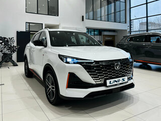 2025 Changan UNI-S I, белый, 3179900 рублей, вид 3