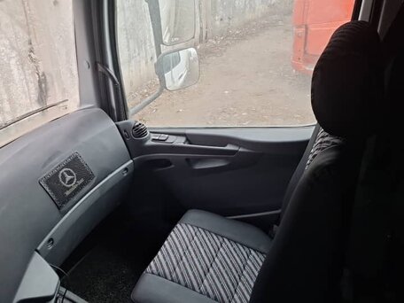 2008 Mercedes-Benz Axor, белый, 1600000 рублей, вид 4