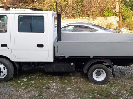 2004 Kia K-Series, белый, 1200000 рублей, вид 1