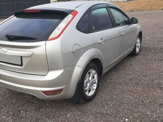 2009 Ford Focus II Рестайлинг, серебристый, 695000 рублей, вид 4
