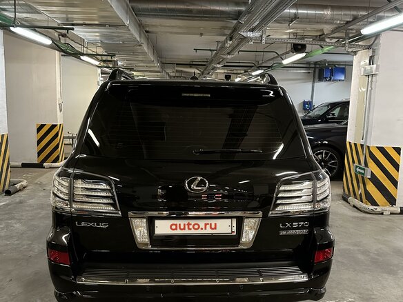 2015 Lexus LX 570 III Рестайлинг, чёрный, 4600000 рублей - вид 8