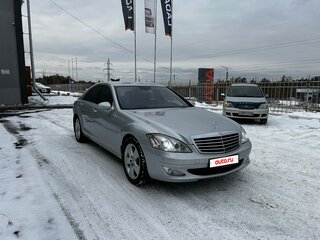 2006 Mercedes-Benz S-Класс 350 V (W221), серебристый, 1800000 рублей, вид 1