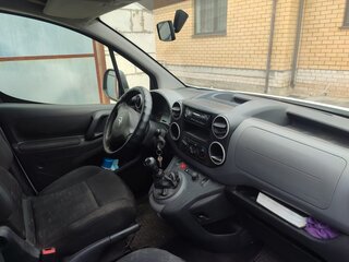 2011 Citroen Berlingo II, белый, 660000 рублей, вид 4