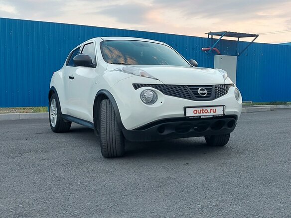 2012 Nissan Juke I, белый, 1170000 рублей - вид 2
