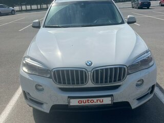 2016 BMW X5 50i III (F15), белый, 3500000 рублей, вид 1