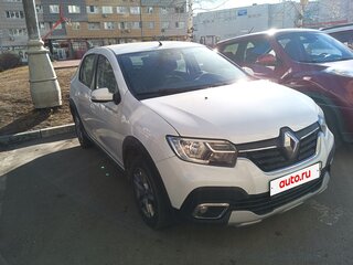 2022 Renault Logan Stepway II Рестайлинг, белый, 900000 рублей, вид 1