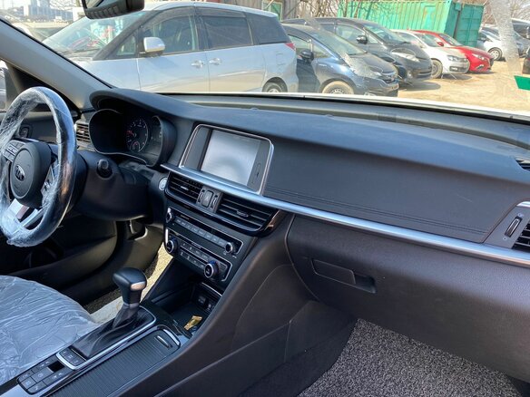 2018 Kia K5 II, белый, 1900000 рублей - вид 6