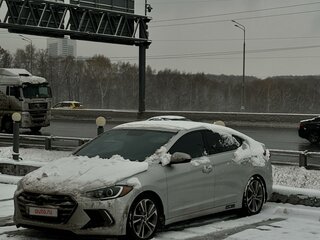 2016 Hyundai Elantra VI (AD), серебристый, 1620000 рублей, вид 1