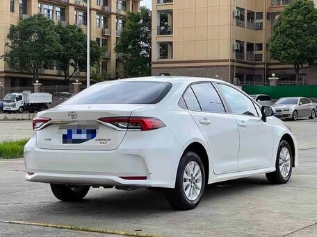 2022 Toyota Corolla XII (E210), белый, 1280000 рублей, вид 5