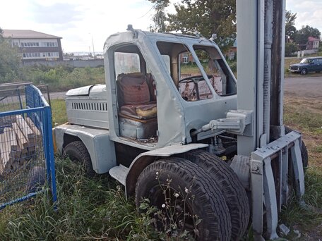 1979 Львовский Автопогрузчик ЛЕВ, серебристый, 95000 рублей, вид 5