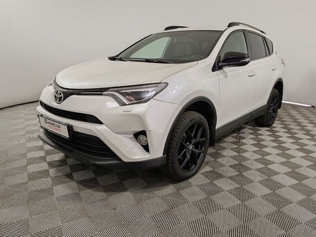 Toyota RAV4 IV (XA40) Рестайлинг