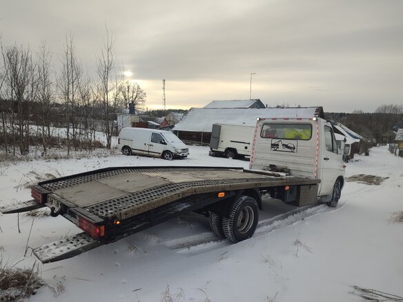 2001 Mercedes-Benz Sprinter, белый, 1613192 рублей - вид 4