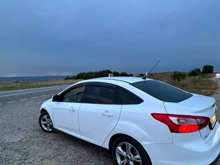 2012 Ford Focus III, белый, 600000 рублей, вид 3