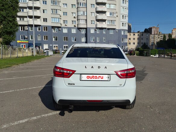 2018 Lada (ВАЗ) Vesta I, белый - вид 2