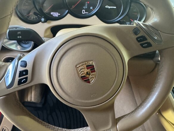 2013 Porsche Cayenne Diesel II (958), красный, 3250000 рублей - вид 13