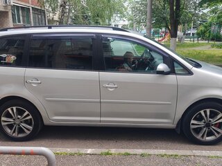2008 Volkswagen Touran I Рестайлинг, серебристый, 1000000 рублей, вид 3