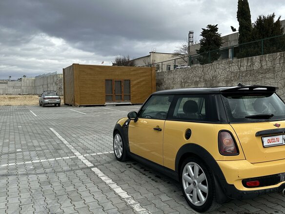 2008 Mini Hatch Cooper S II (R56), жёлтый, 1100000 рублей - вид 16