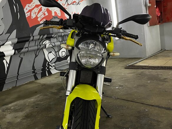 2008 Ducati Monster 696, жёлтый - вид 4