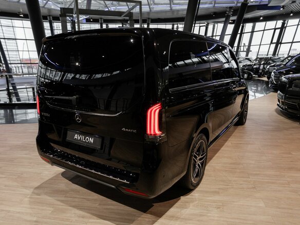 2024 Mercedes-Benz V-Класс 300 d длинный III (W447) Рестайлинг 2, чёрный - вид 7