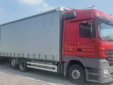 2008 Mercedes-Benz Actros, красный, 4950000 рублей, вид 1