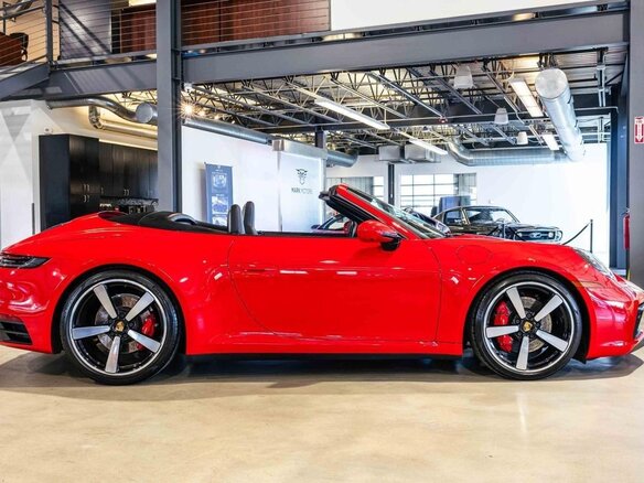 2022 Porsche 911 Carrera 4S VIII (992), красный, 22246671 рублей - вид 5