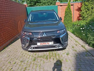 2021 Mitsubishi Outlander III Рестайлинг 3, серый, 3999000 рублей, вид 2