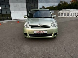2010 Toyota Sienta I Рестайлинг 1, зелёный, 779999 рублей, вид 2