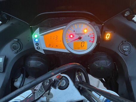 2007 Triumph Tiger 1050, чёрный, 600000 рублей, вид 4